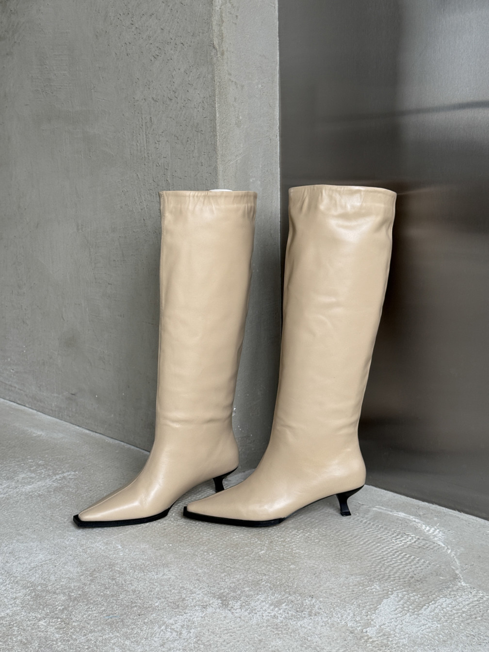 Variation Gallery Image