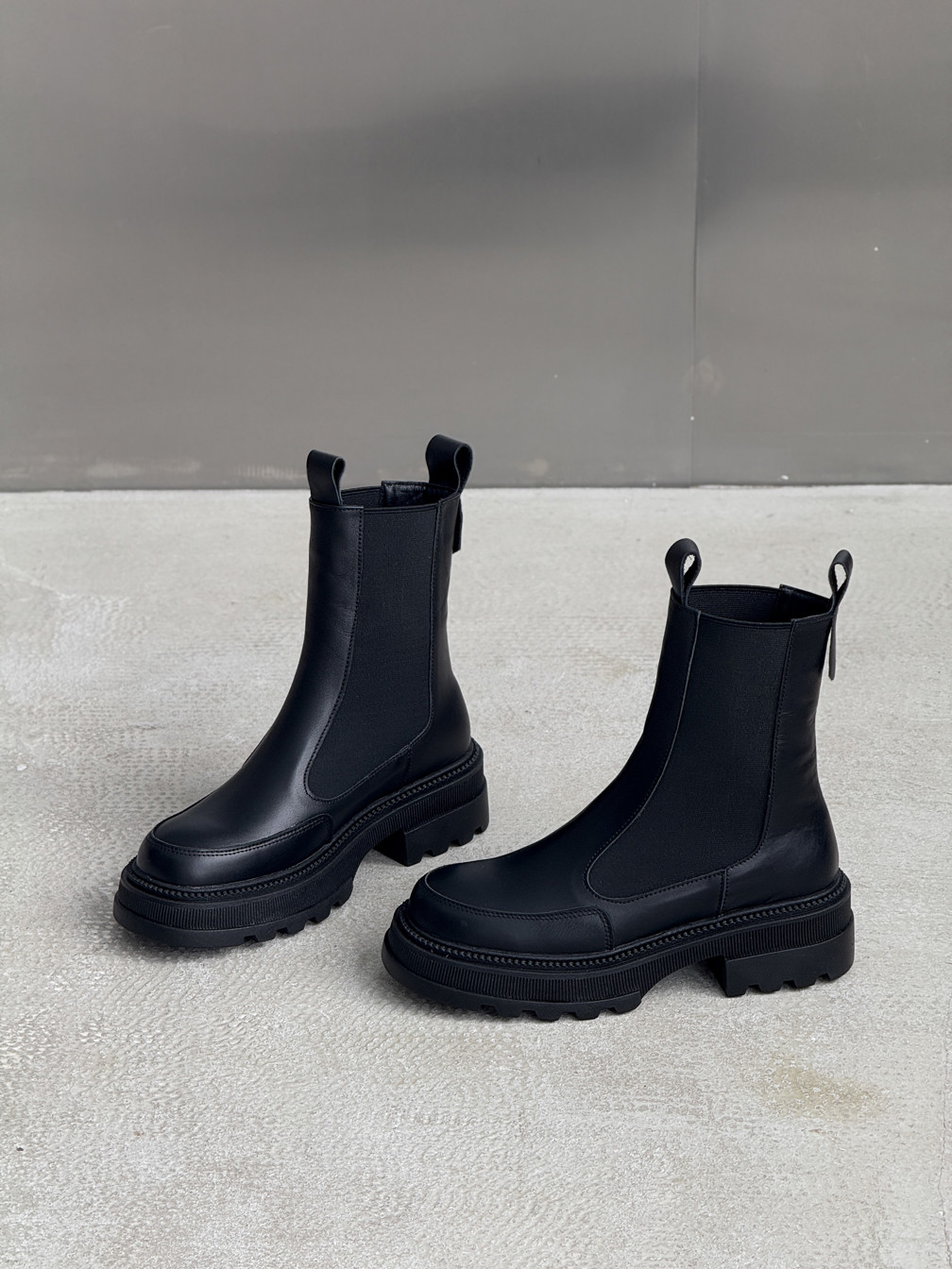 Variation Gallery Image