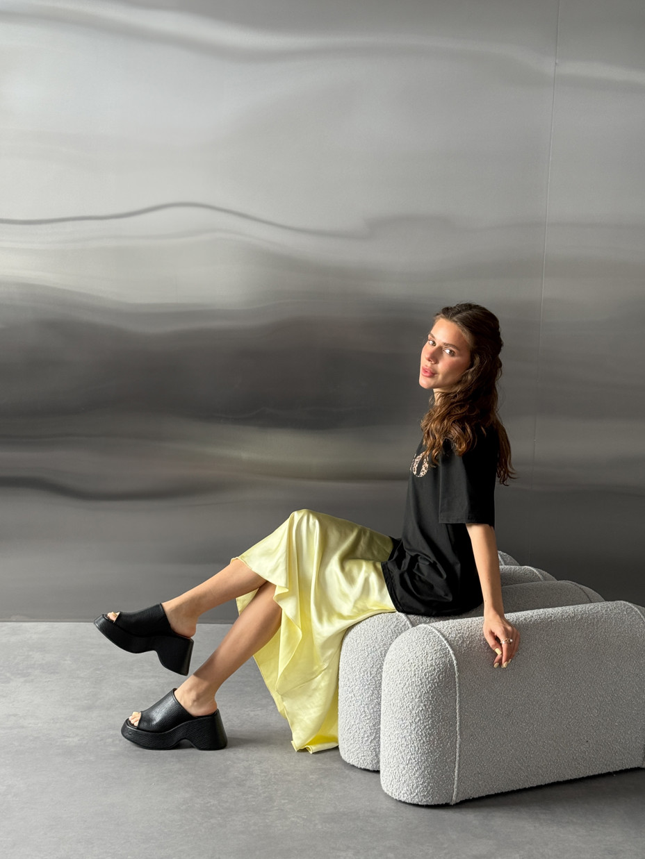 Variation Gallery Image