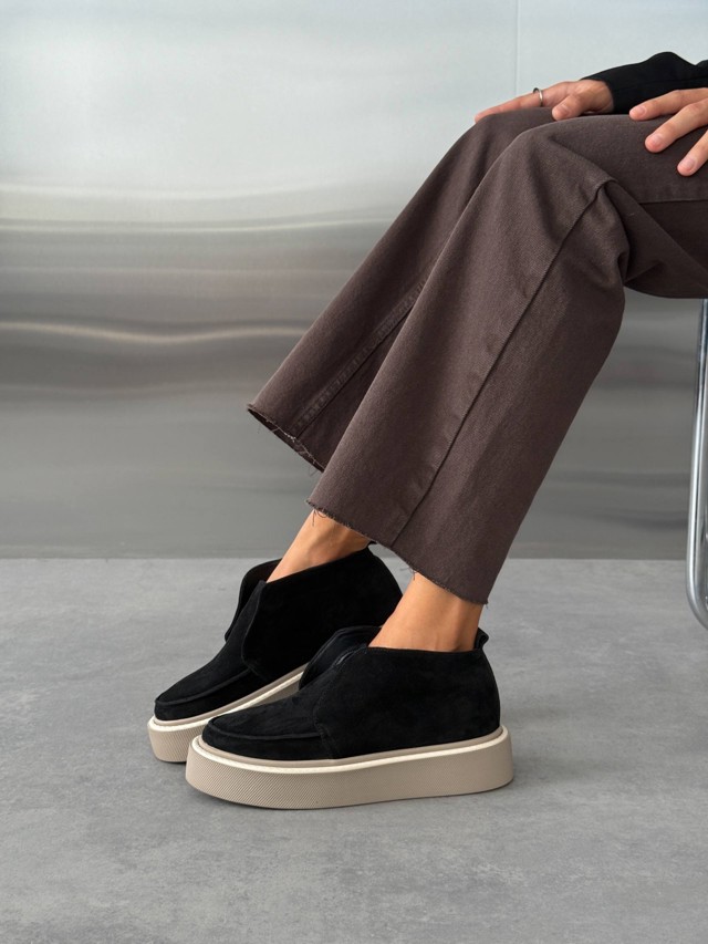 Variation Gallery Image