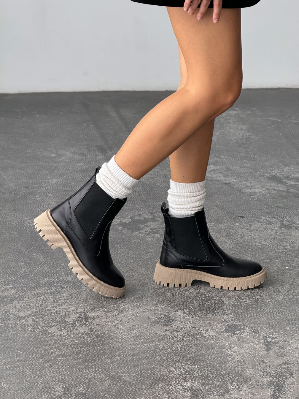 Variation Gallery Image