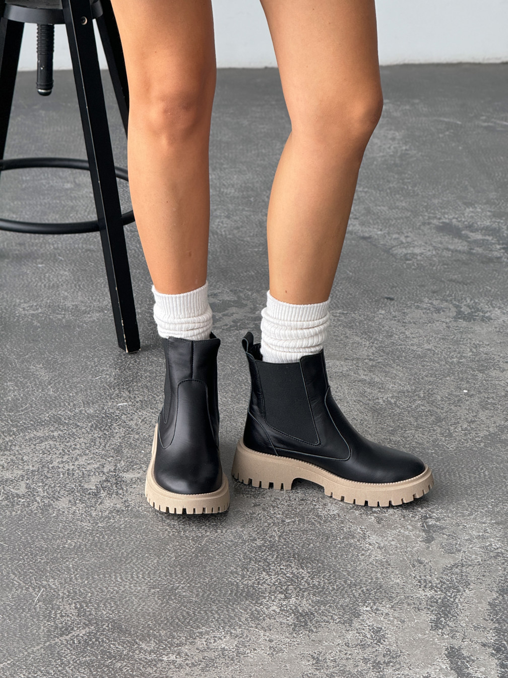 Variation Gallery Image