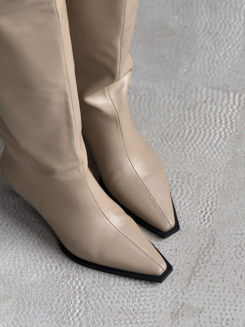 Variation Gallery Image